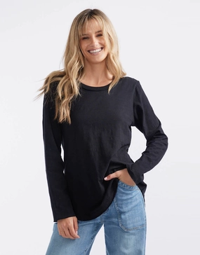 Cozy Design Essential Scoop Hem Long Sleeve T-shirt - Black