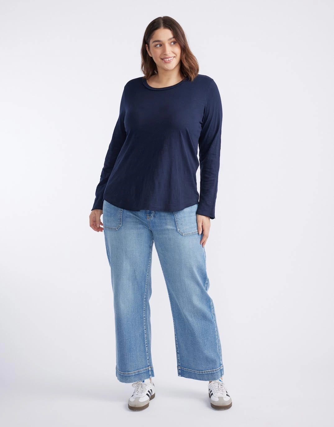 Essential Scoop Hem Long Sleeve T-shirt - Navy Denim combination Versatile and Comfortable