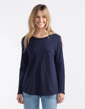 Essential Scoop Hem Long Sleeve T-shirt - Navy Pre Shrunk Fabric Pullover