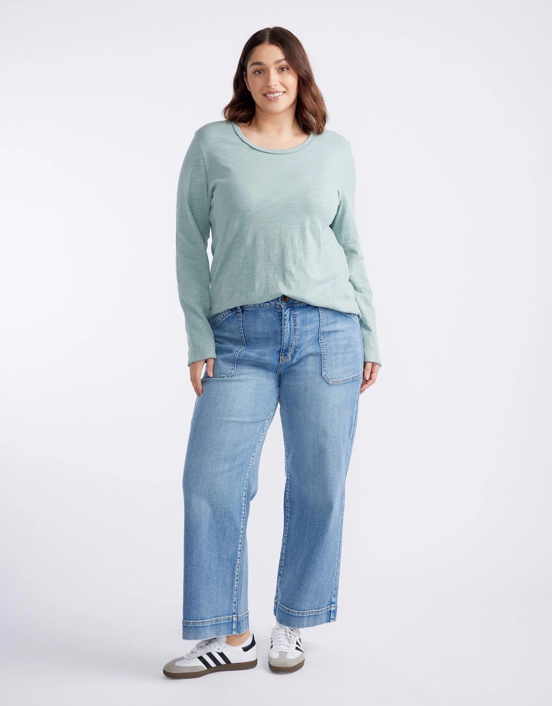 Essential Scoop Hem Long Sleeve T-shirt - Sage Everyday Fashion QuickDry Material
