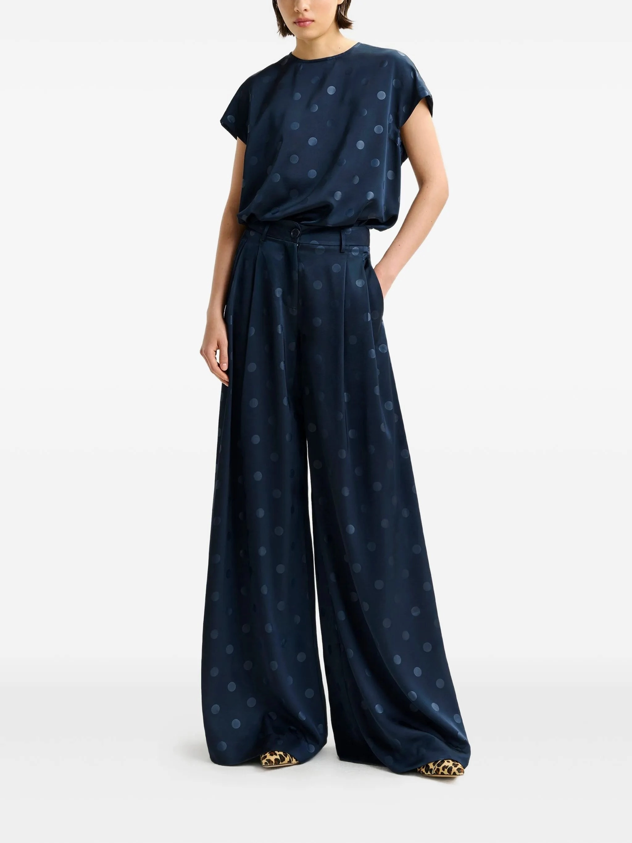 Eco Friendly Fabric Performance Design Essentiel Antwerp Ipants in Navy