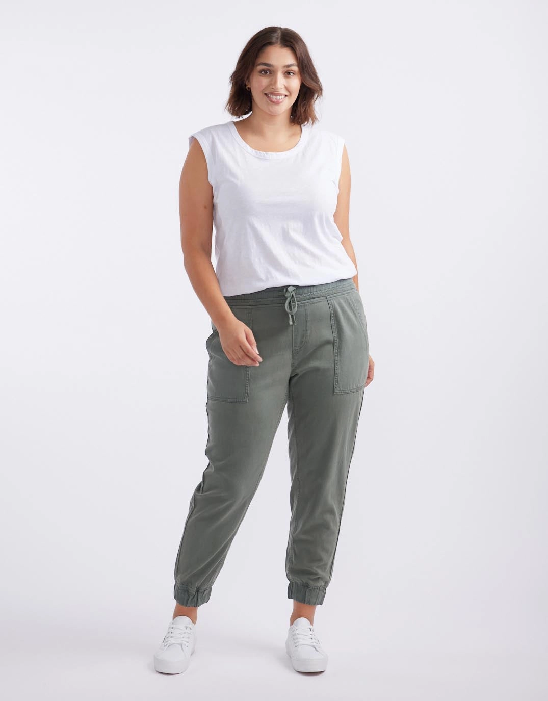 Weekend Utility Pants - Khaki Classic Fit
