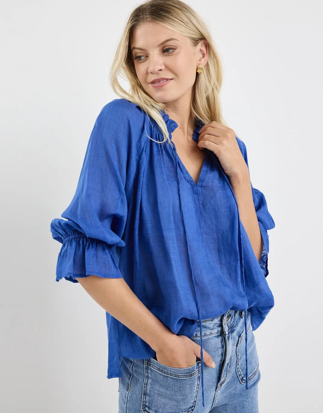 Breathable fabric Glossy Texture Expedition Shirred Neck Short Sleeve Top - Blue