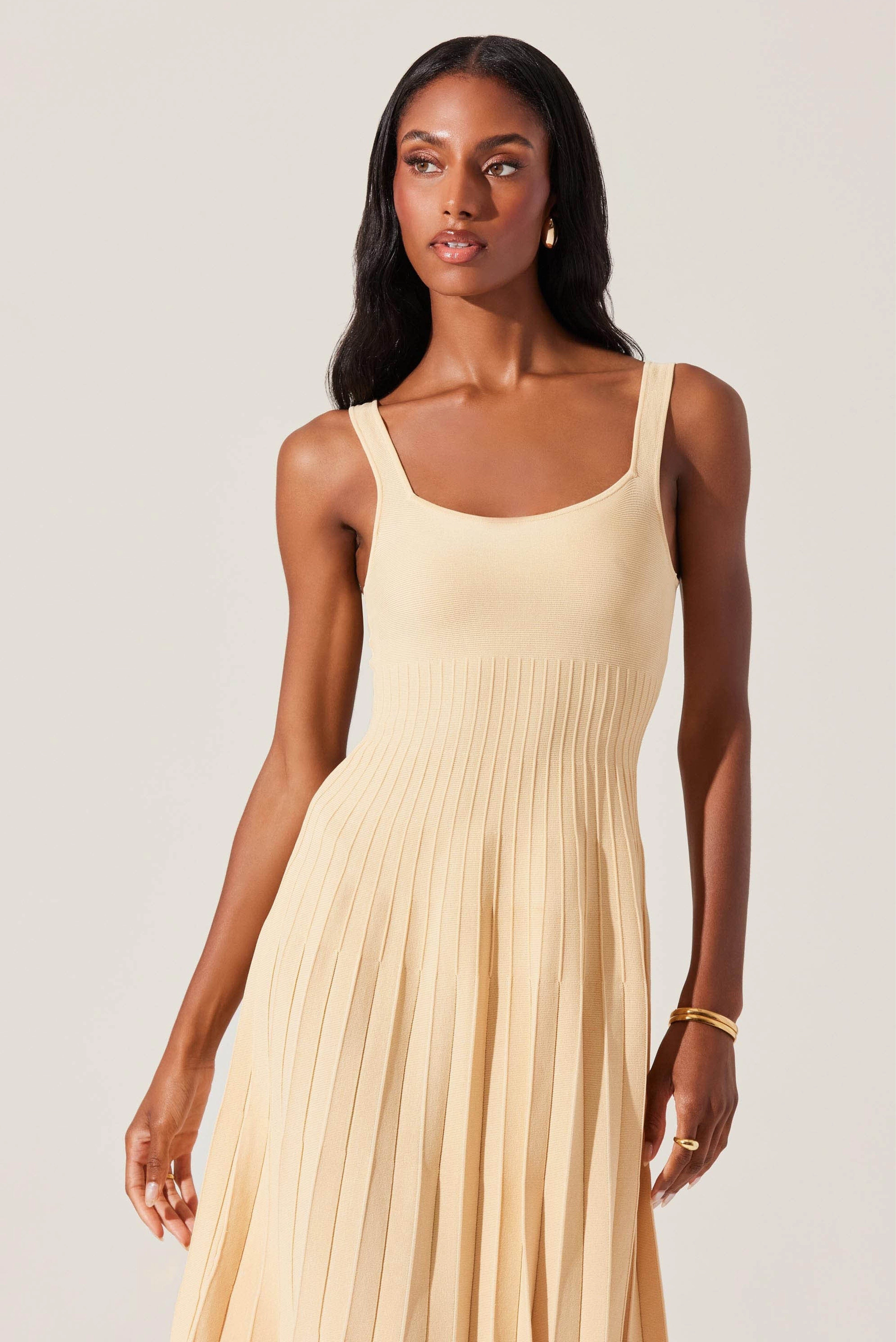 ASTR | Aylin Sweater Dress - Yellow Machine-washable Smart and Chic