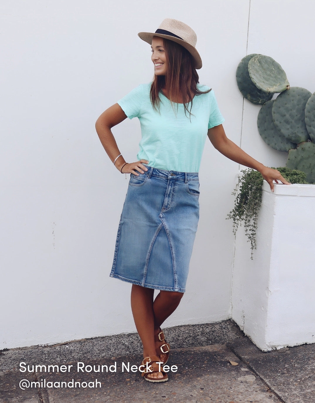 Cozy Feel Weekend Outfit Original Round Neck T-Shirt - Honeydew Mint