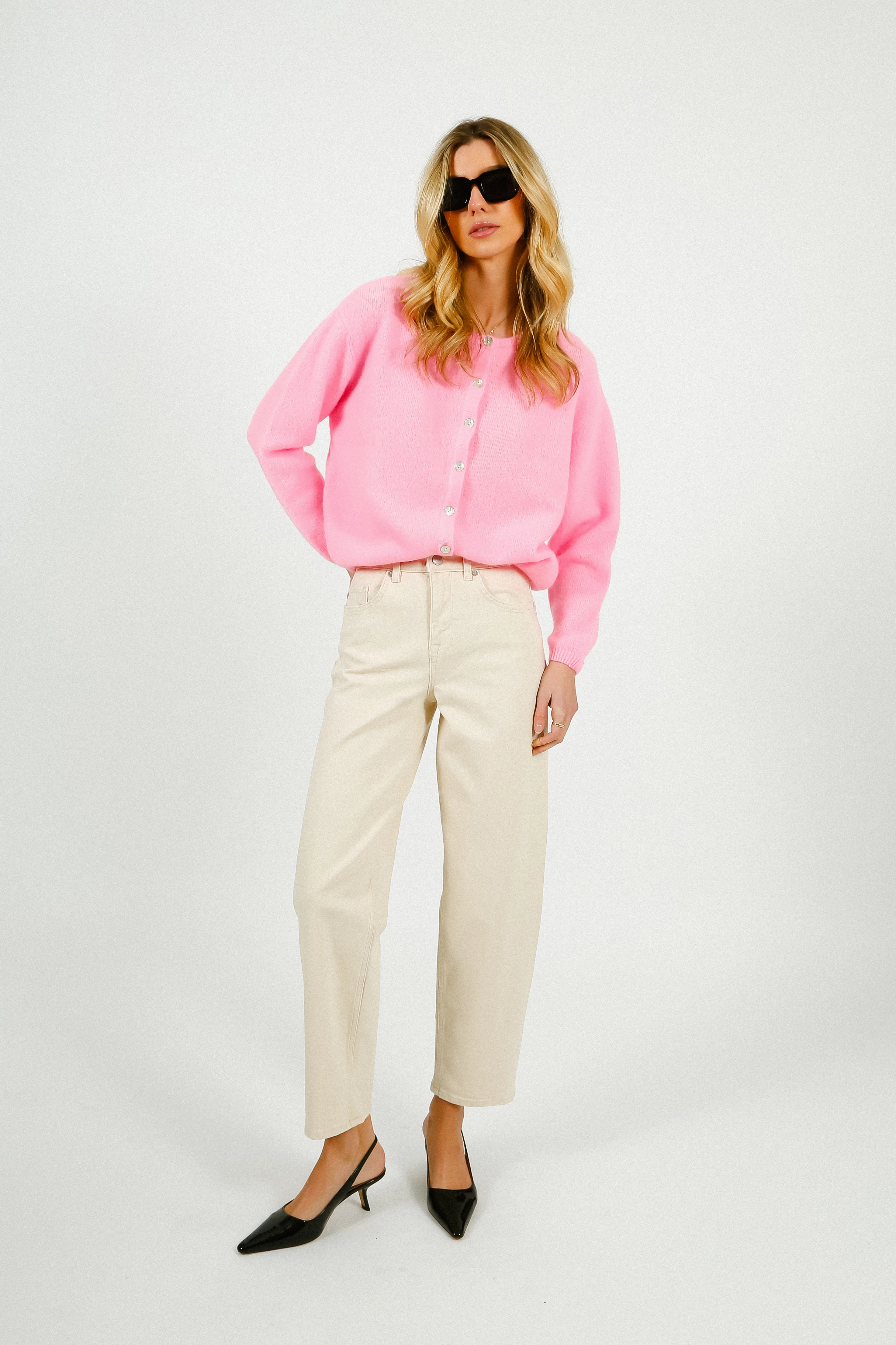 Relaxed Comfort Look SLF Alice Barrel Leg Jeans in Ecru