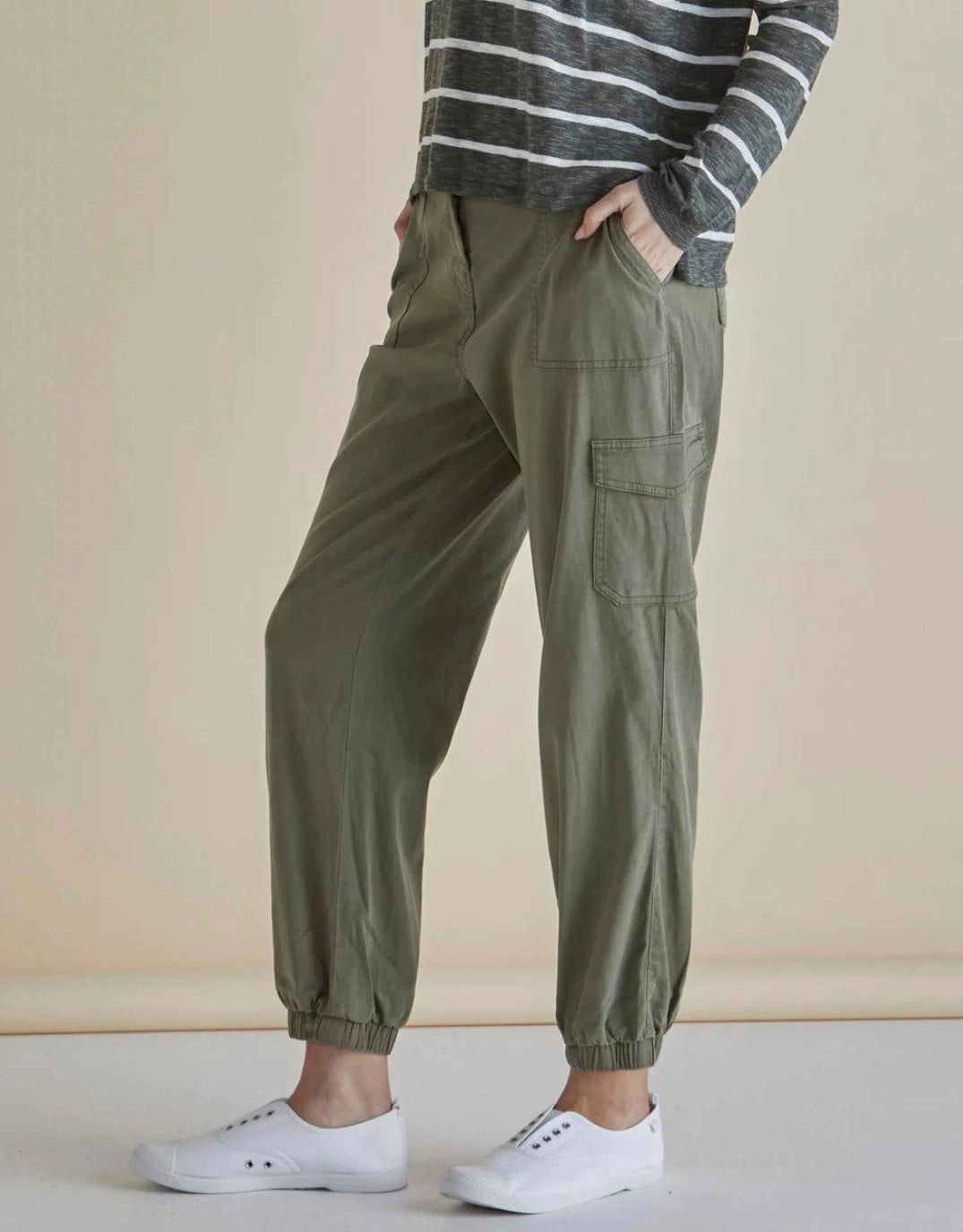 Smooth Fit Lining Lacey Lyocell Cargo Jogger - Khaki