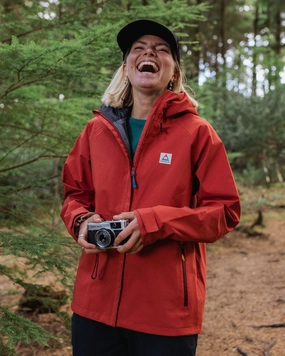 Ergonomic Mobility Cut MeshLinedVents Five Element Recycled Waterproof Jacket - Red Ochre