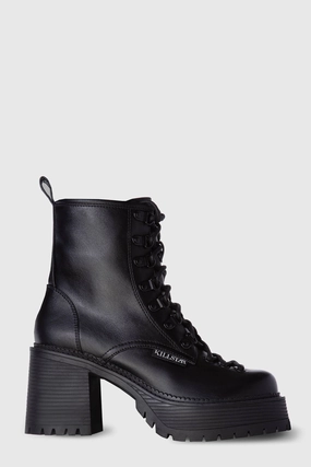 Gamora Boots Grippy Outsole Snowy Path