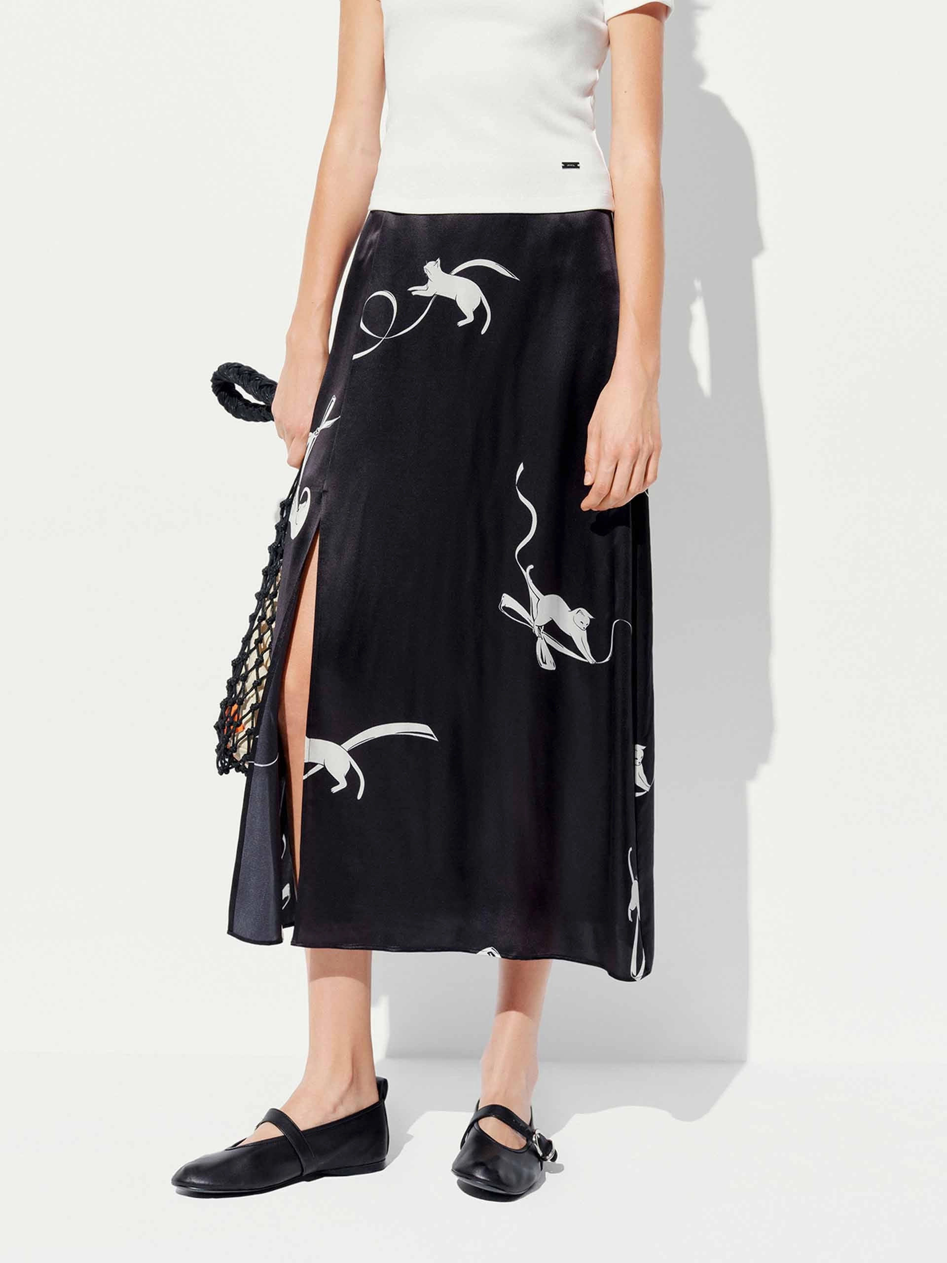 Cat Pattern Satin Skirt Lined interior