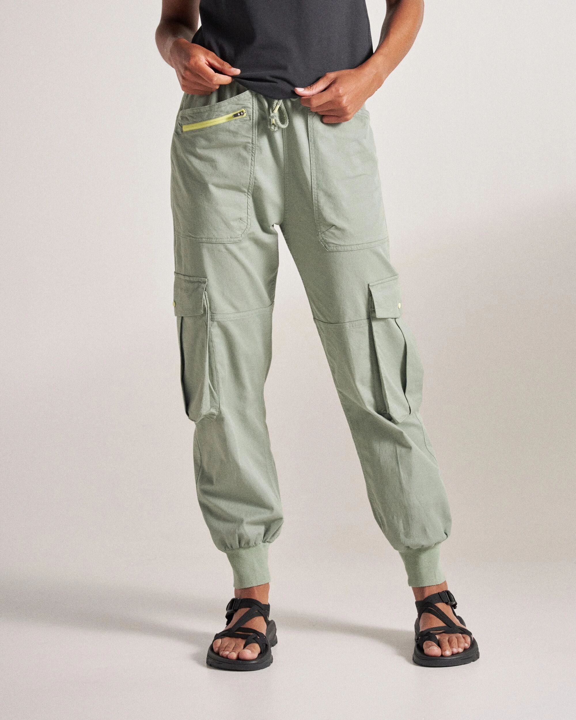 Hydrilla Organic Cotton Trouser - Pistachio Breathable Mesh Panels