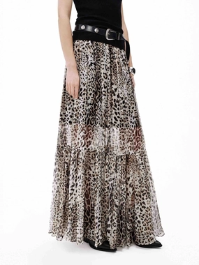 Flowy Leopard Print Skirt Neutral Look