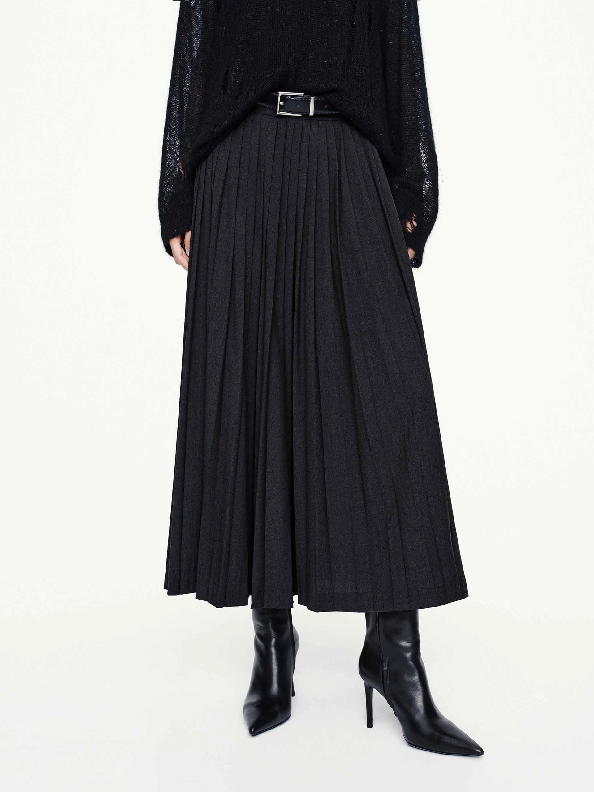 Ventilated Panels Flowy Pleated Midi Skirt