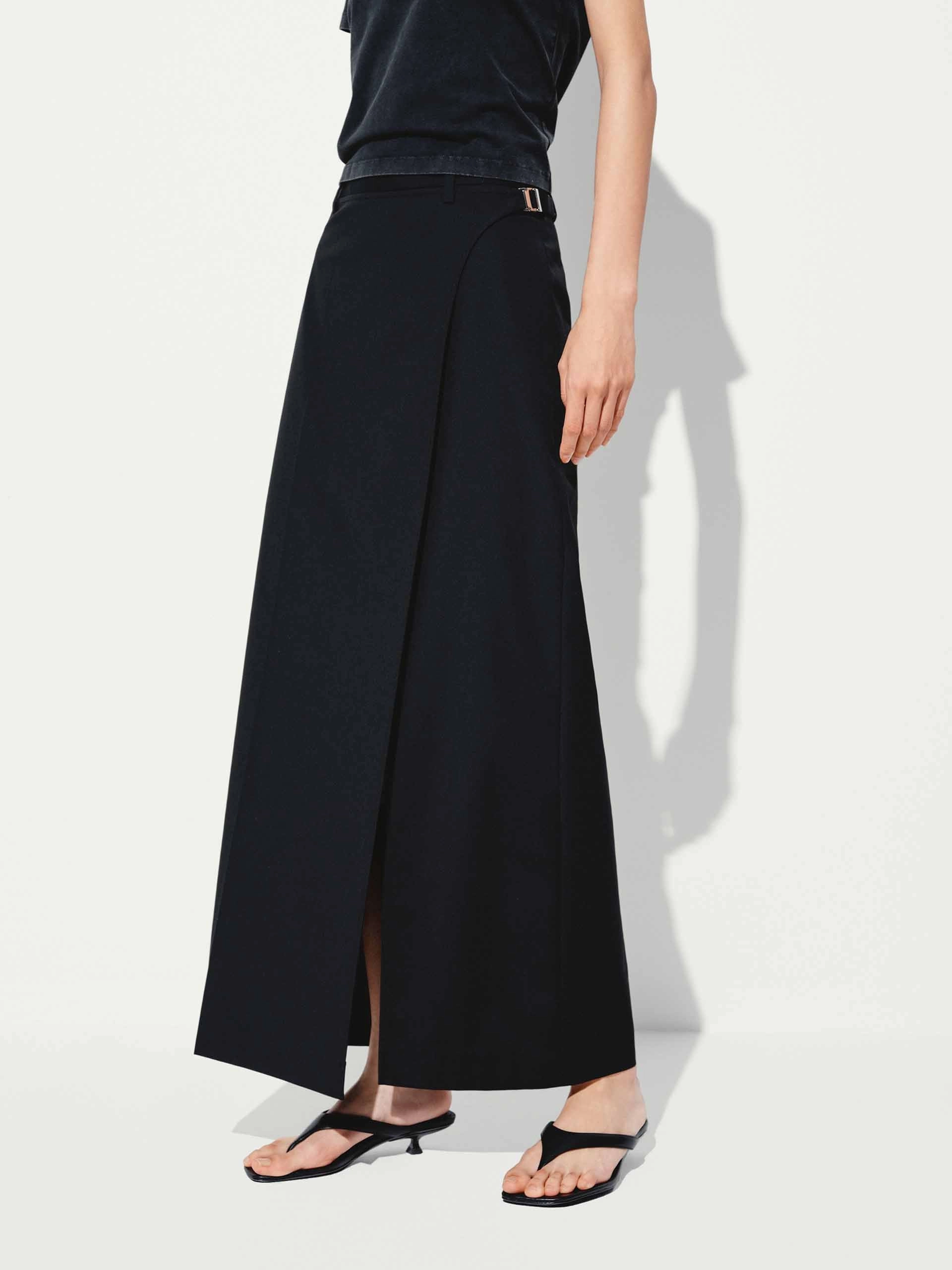A Line Silhouette Bold Accent Front Slit Maxi Skirt