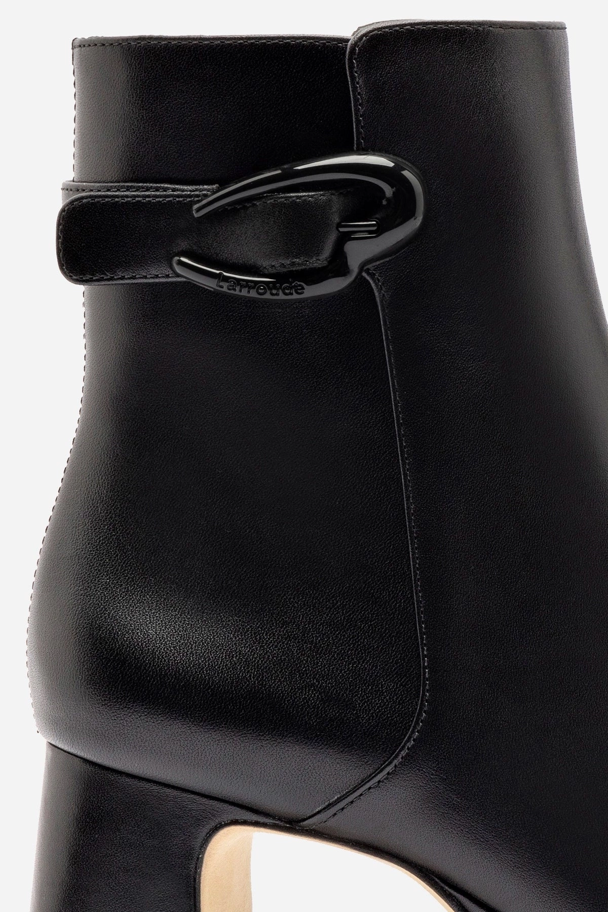 Dolly Verona Low Boot In Black Leather Grippy Outsole Daily Walks Quick Drying Stylish Explorer