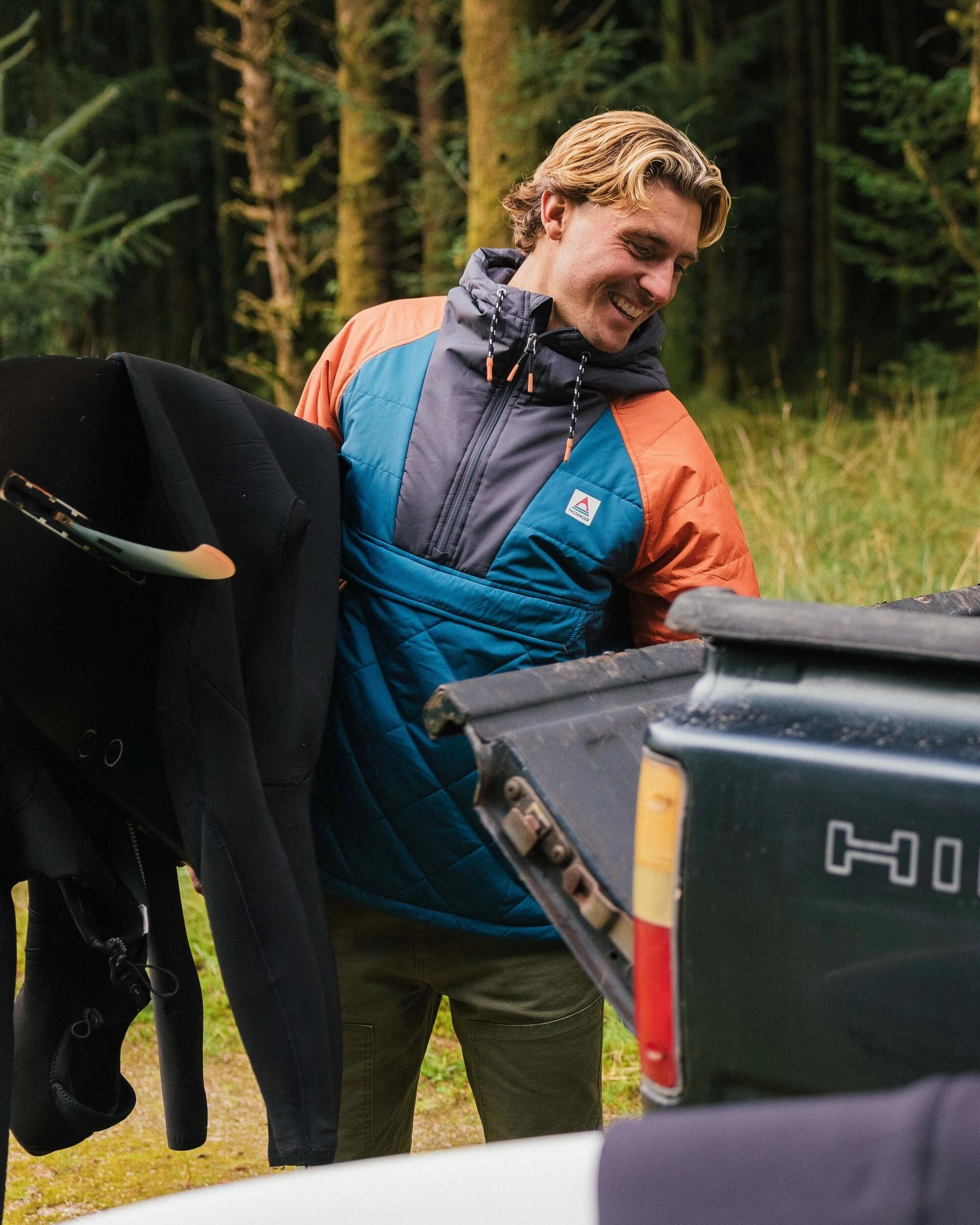 Gloss Free Texture Oceanic Recycled Insulated Anorak - Tidal Blue/Burnt Orange