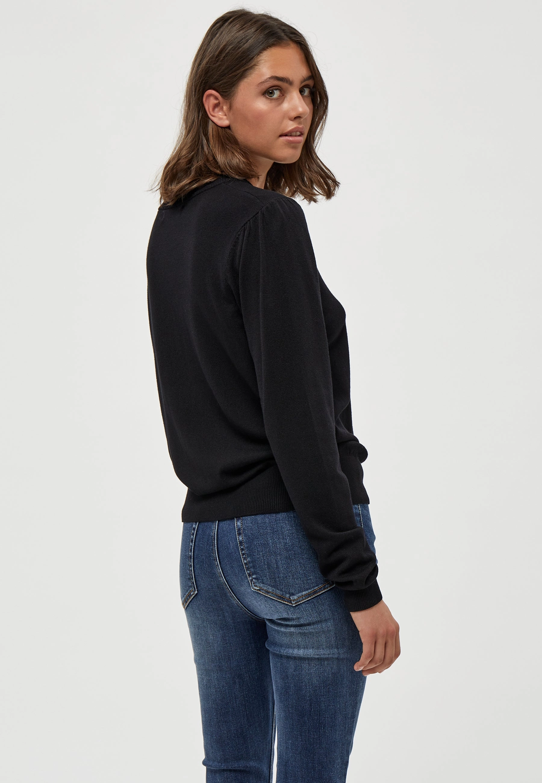 PC1699 Tana Top - Black DoubleLayered Collar MultiFunctional Pocket Placement