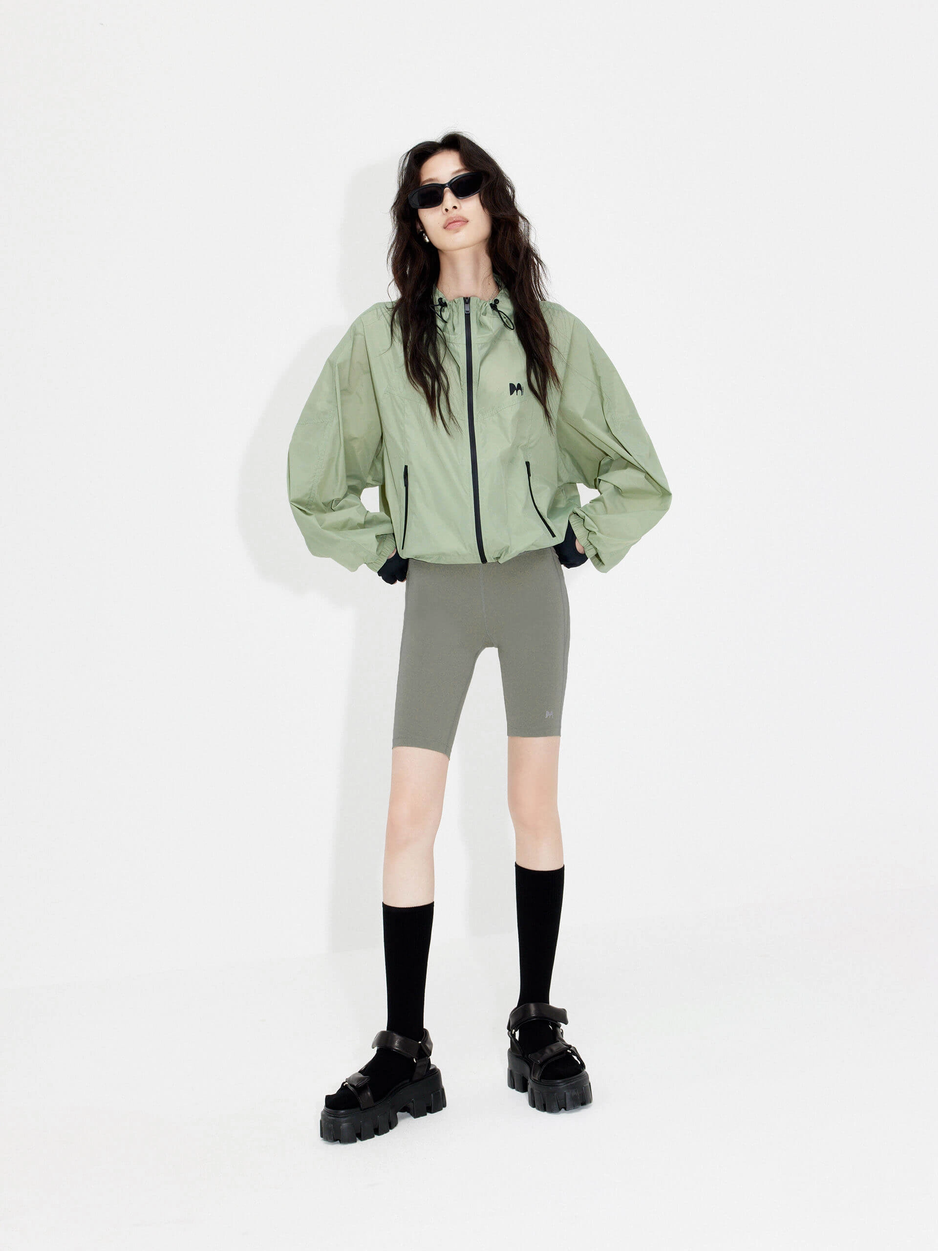 High Waist Sports Shorts Wind Resistant Material
