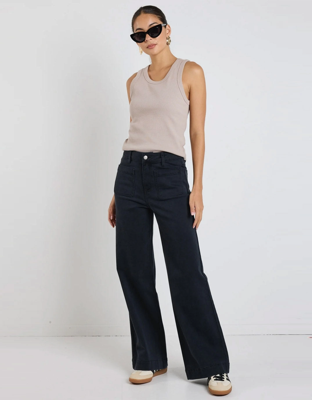 Zoey High Rise Stretch Denim Jean - Black Modern Youth Style Party Look