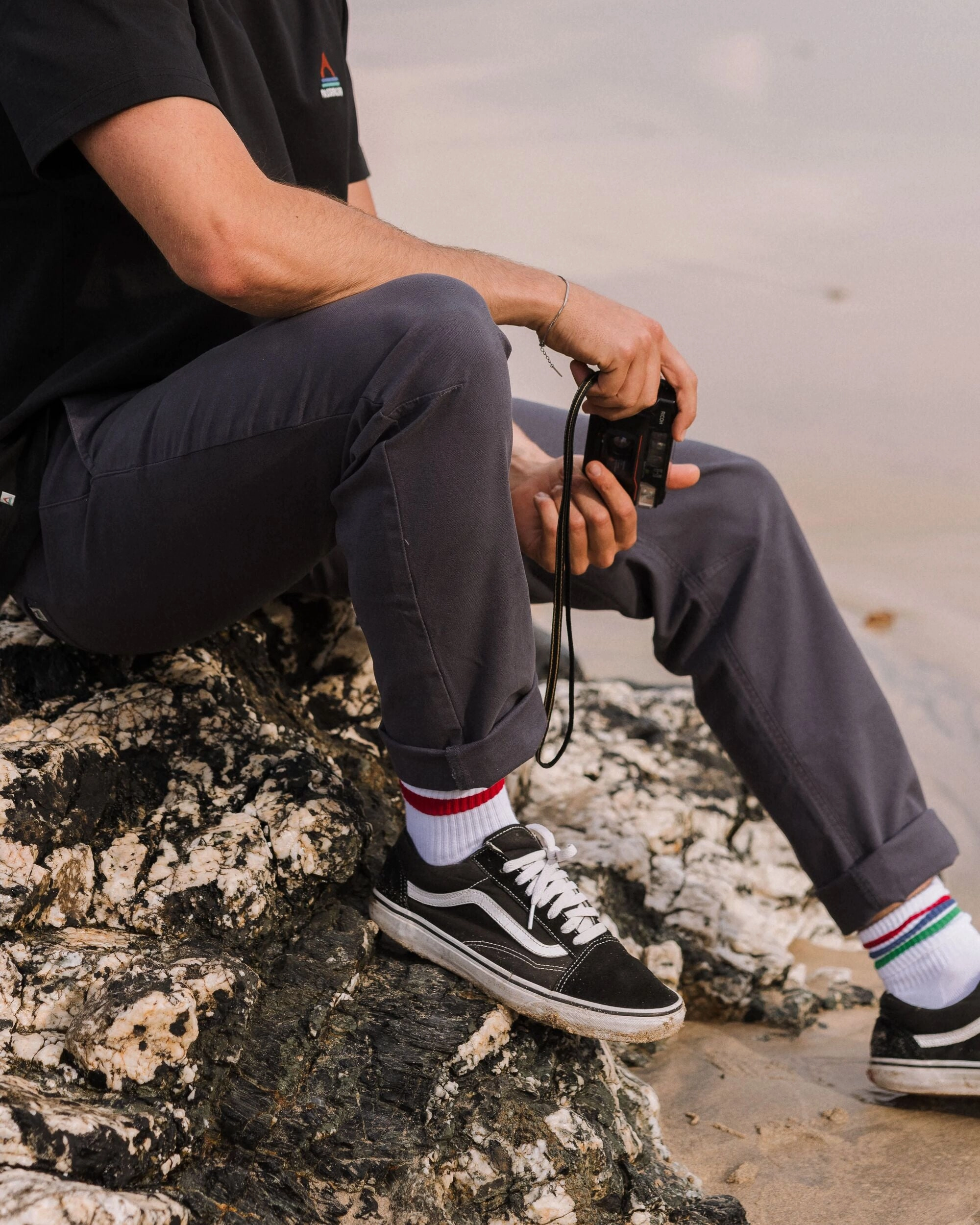Horizon Comfort Chino - Charcoal Fashion Forward