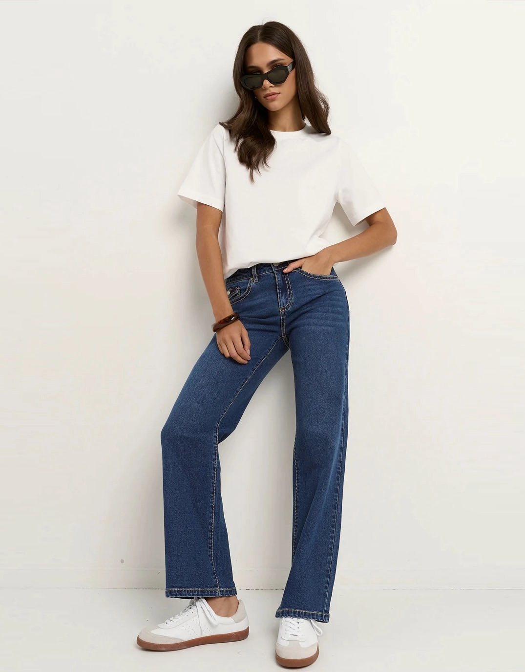Hudson Mid Rise Straight Leg Jean - Mid Blue Classic Look Streetwear Fan Earthy High Quality