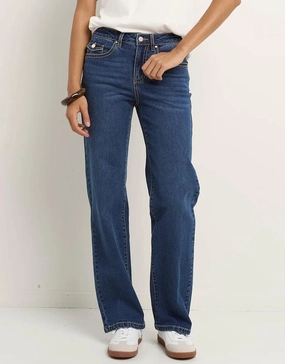 Stylish Casual Hudson Mid Rise Straight Leg Jean - Mid Blue