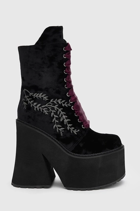 In A Phase Boots Mud Friendly