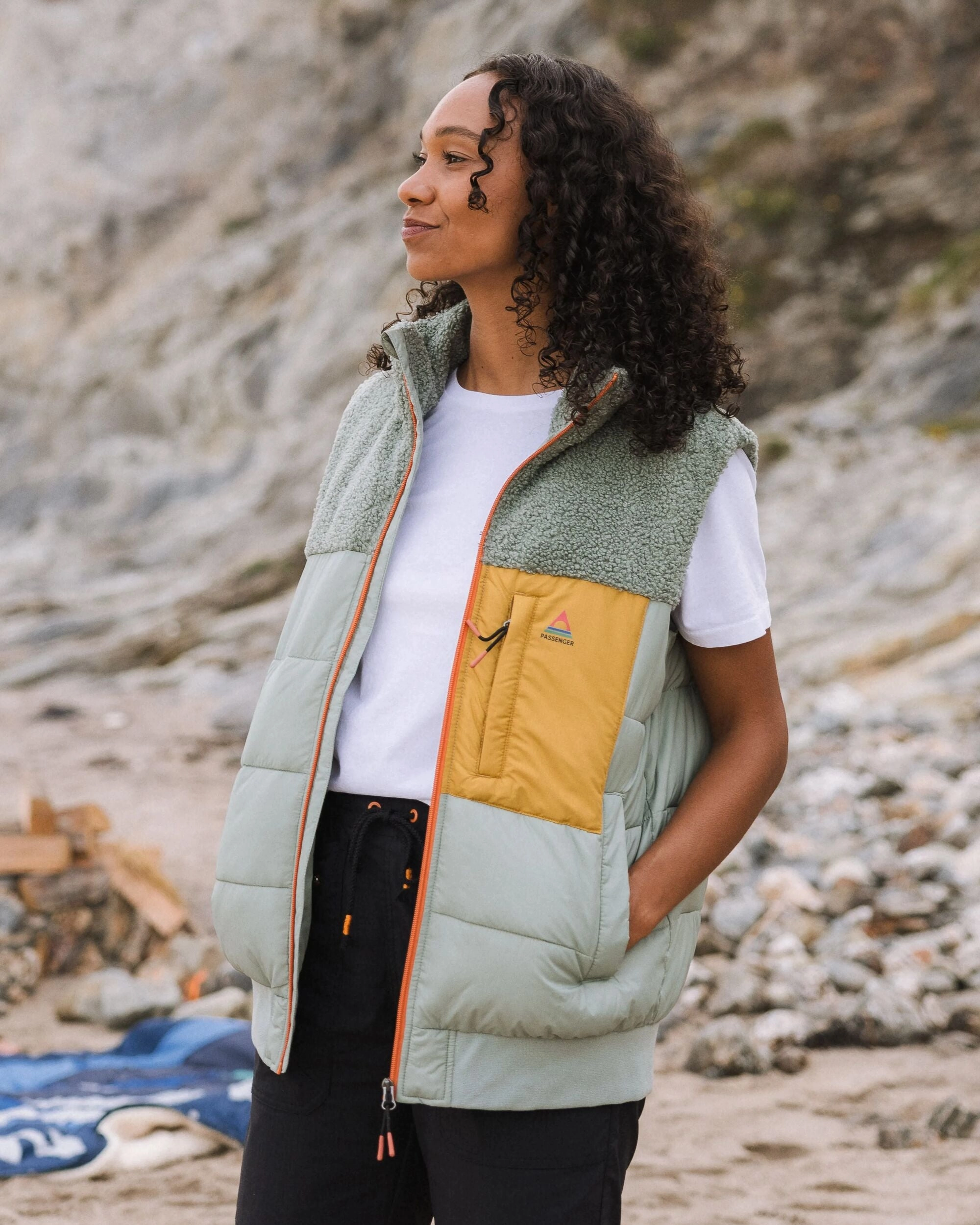 NonChafing Seam Placement Inspire Recycled Insulated Gilet - Pistachio