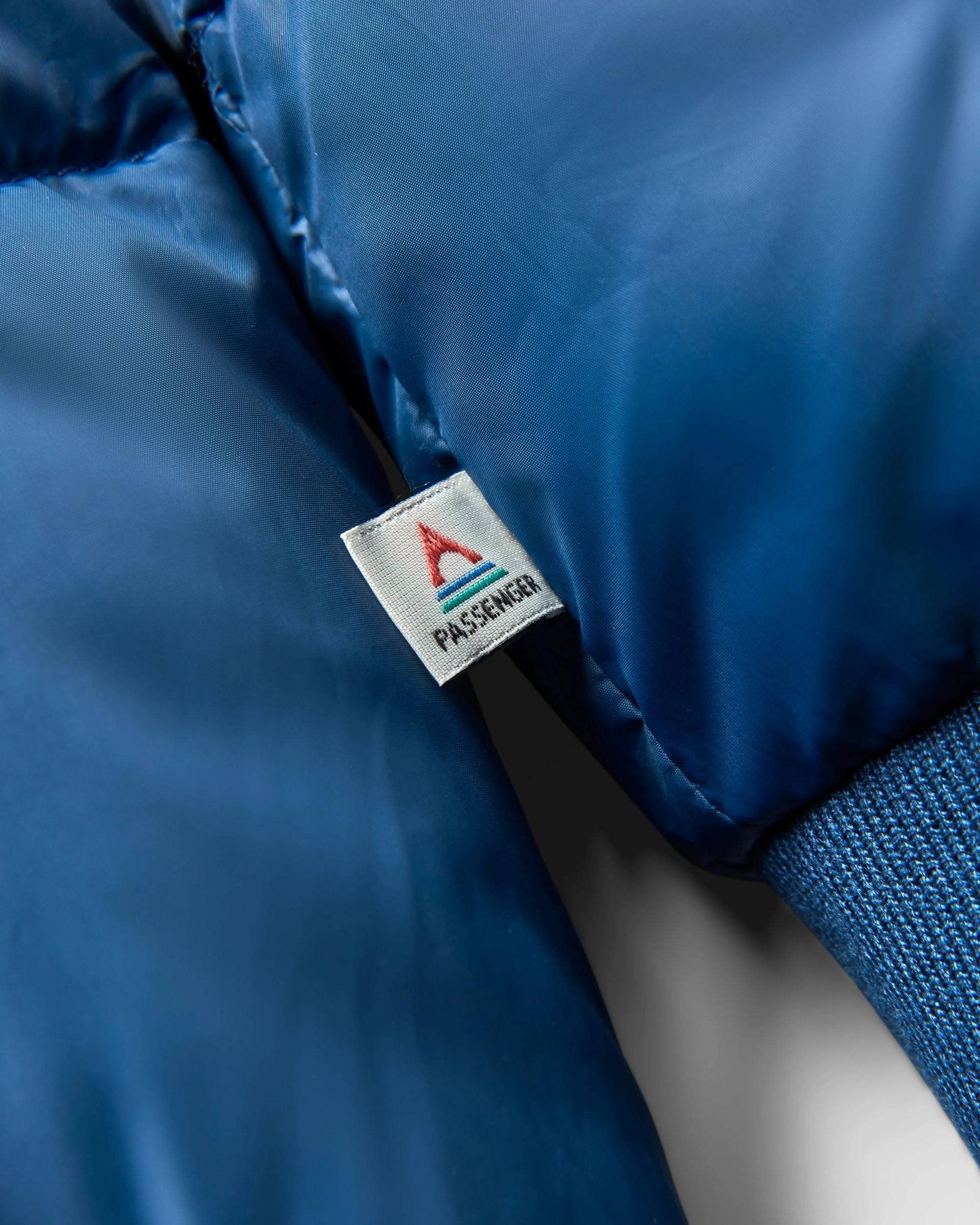 Inspire Recycled Insulated Hooded Jacket - Dark Denim/Toffee Reflective Detailing ContouredShoulderFit