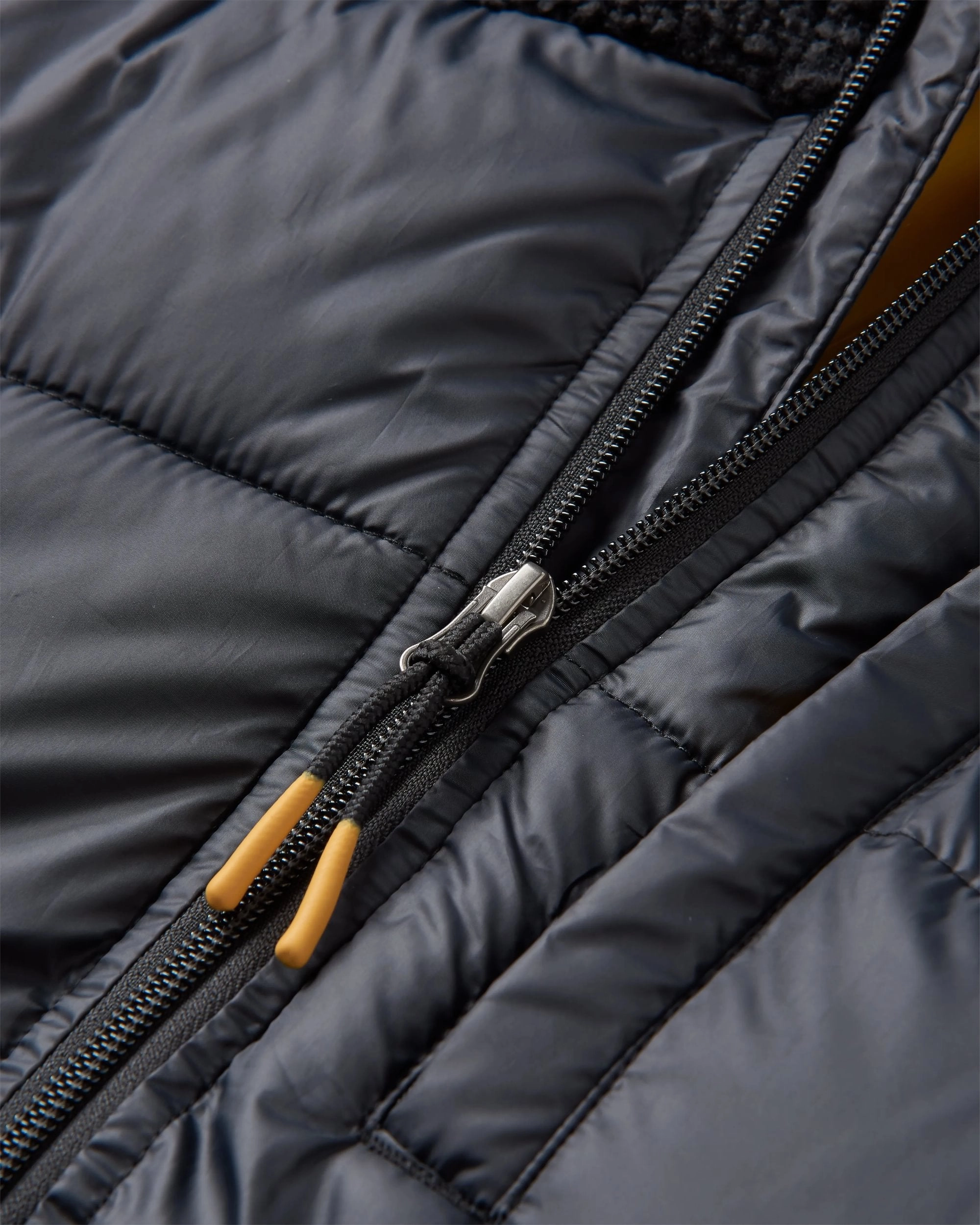 Moisture Wicking Material Chic Urban Elowen Hooded Recycled Insulated Jacket - Black