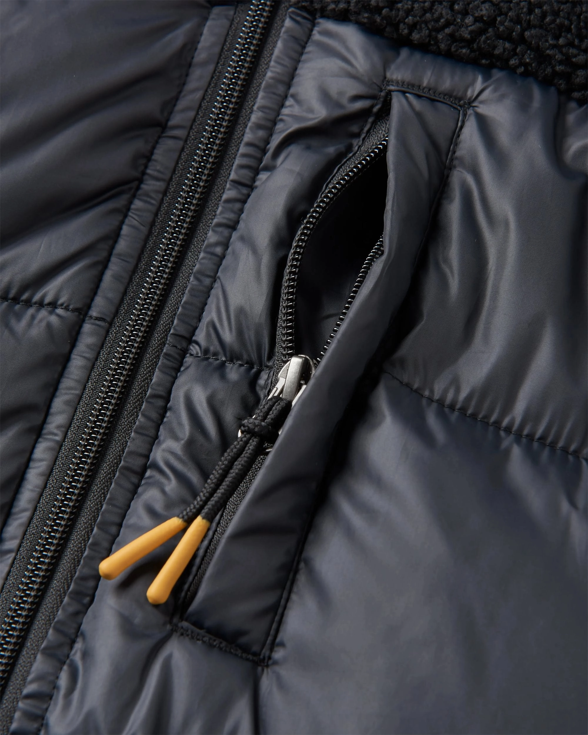 Elowen Hooded Recycled Insulated Jacket - Black Compression Storage