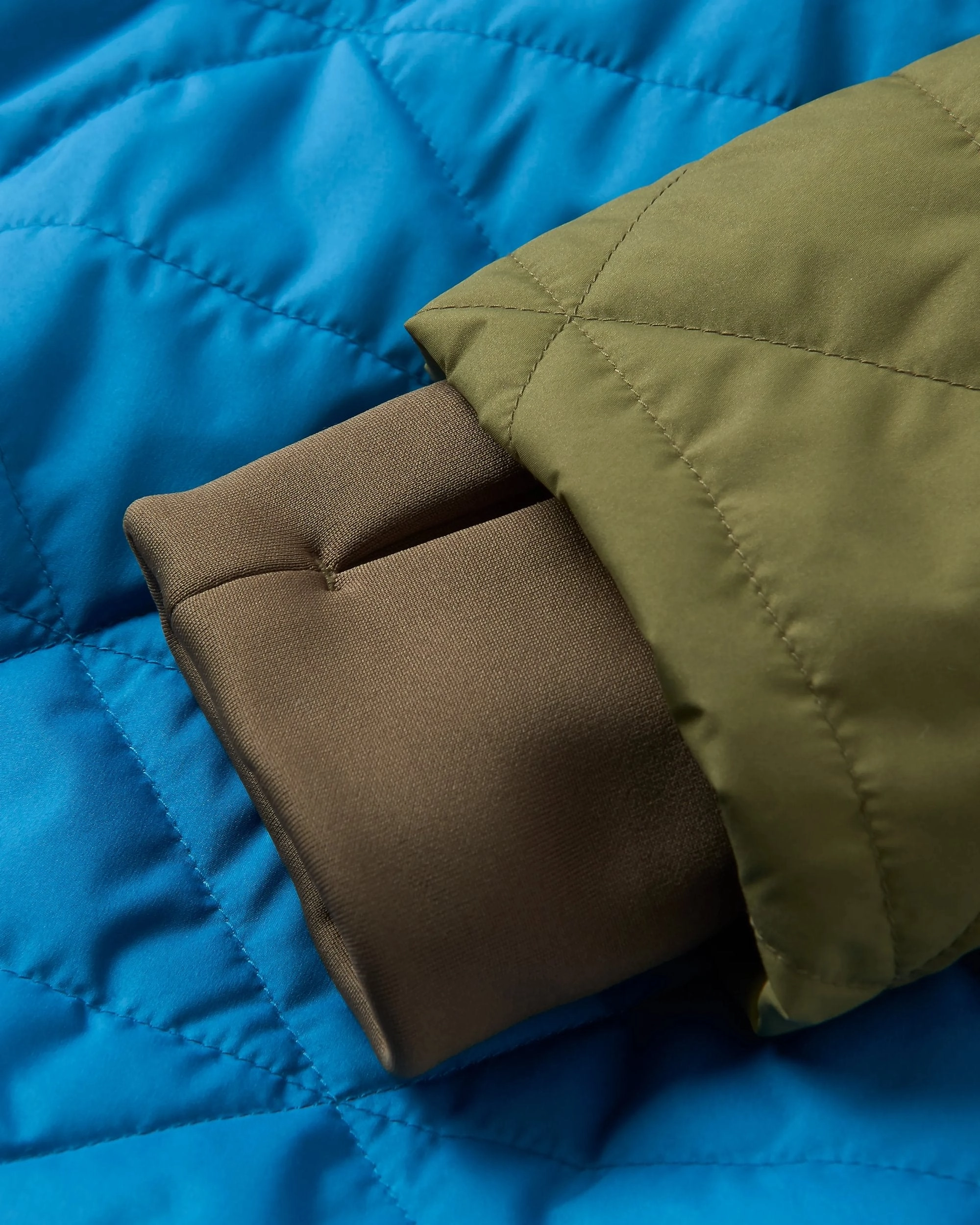 Pursue Recycled Thermore? Insulated Jacket - Khaki Dynamic Compression Fit