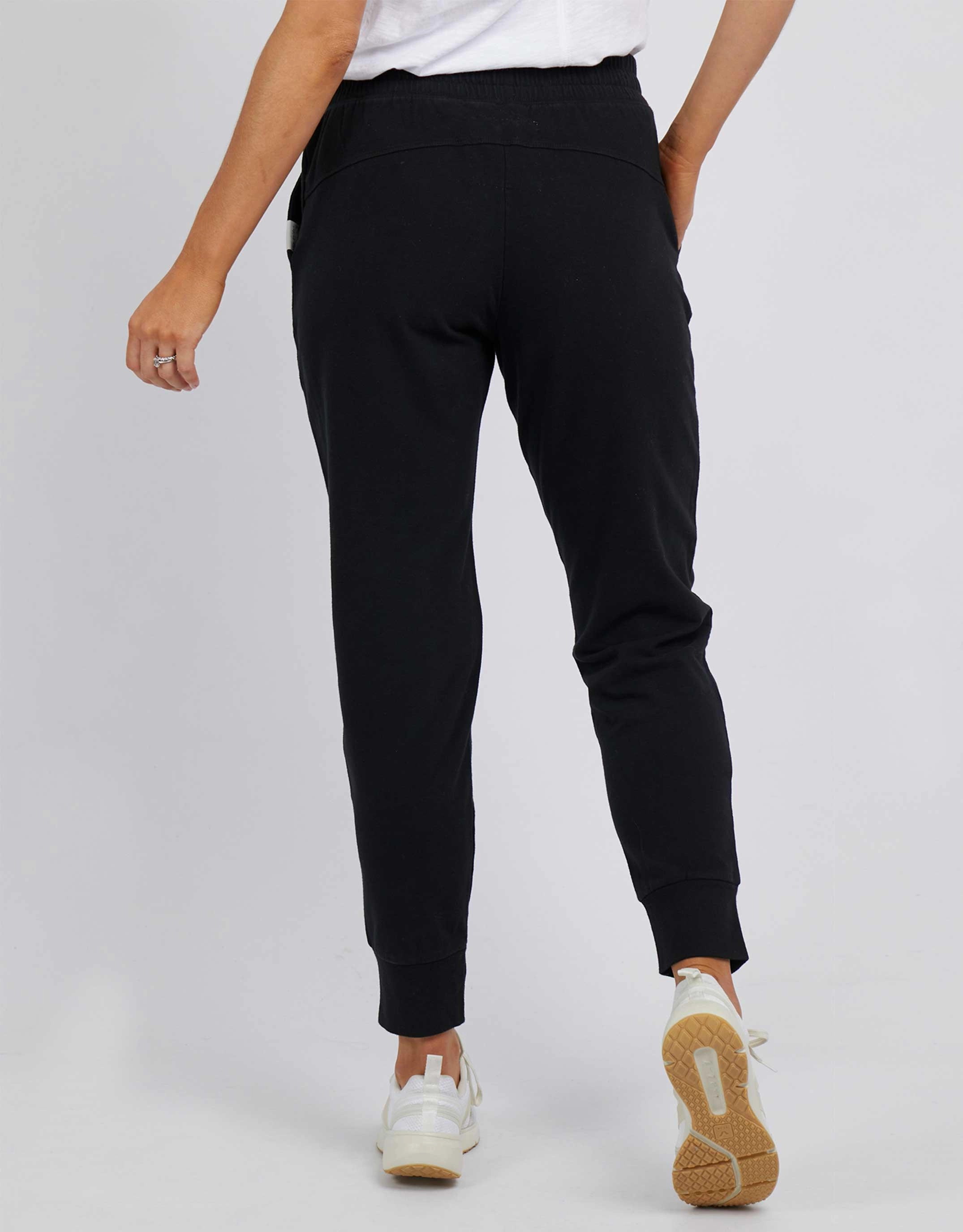 Comfy Movement Fit Lazy Days Pant - Black