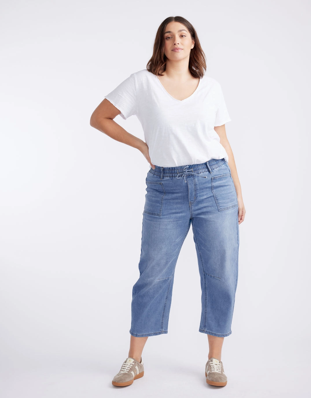 Affordable Outdoor Adventure Artist Vibe Active Outfit Leo Barrel Jeans - Blue Denim