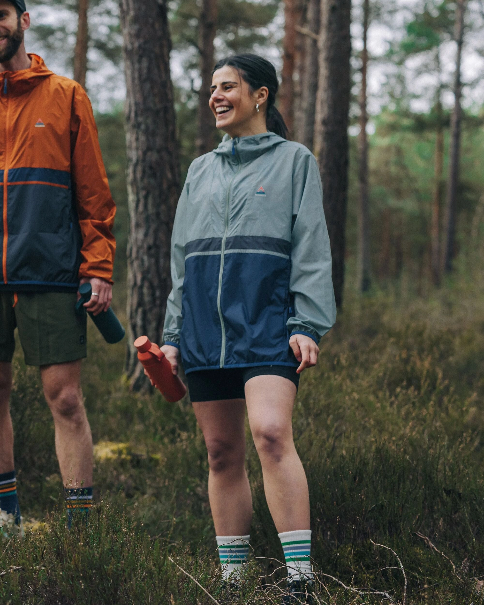 Viento Recycled Windshell Jacket - Pistachio/Dark Denim Ultraviolet Protection Daily Essential