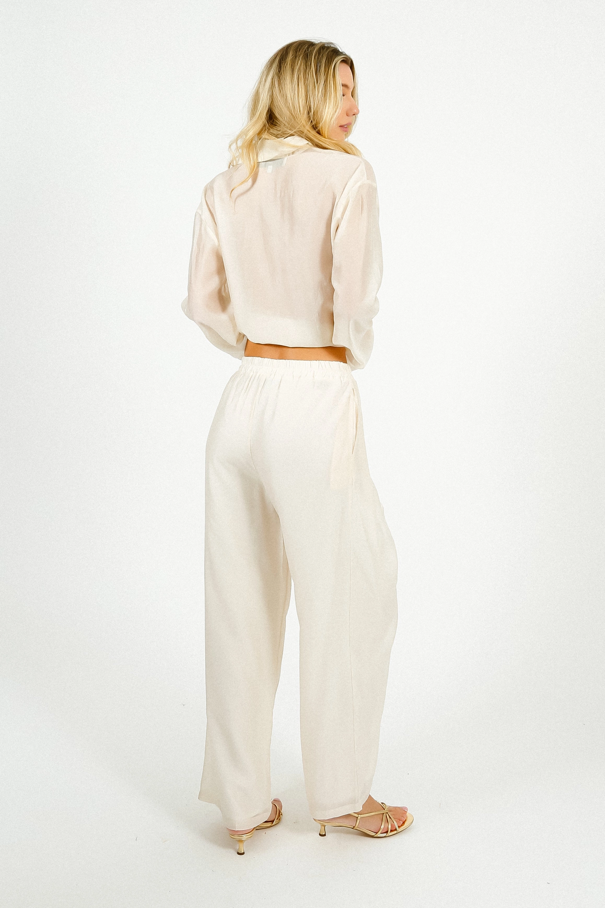 Stretchable Fabric TINSELS Cassidy Pacific Trousers in Latte