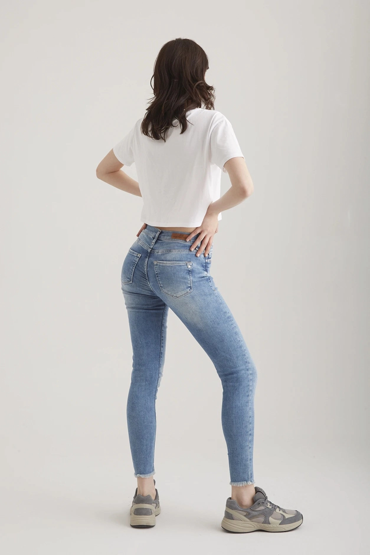 Lina - Pant - Blue - L28 Minimalist Fit