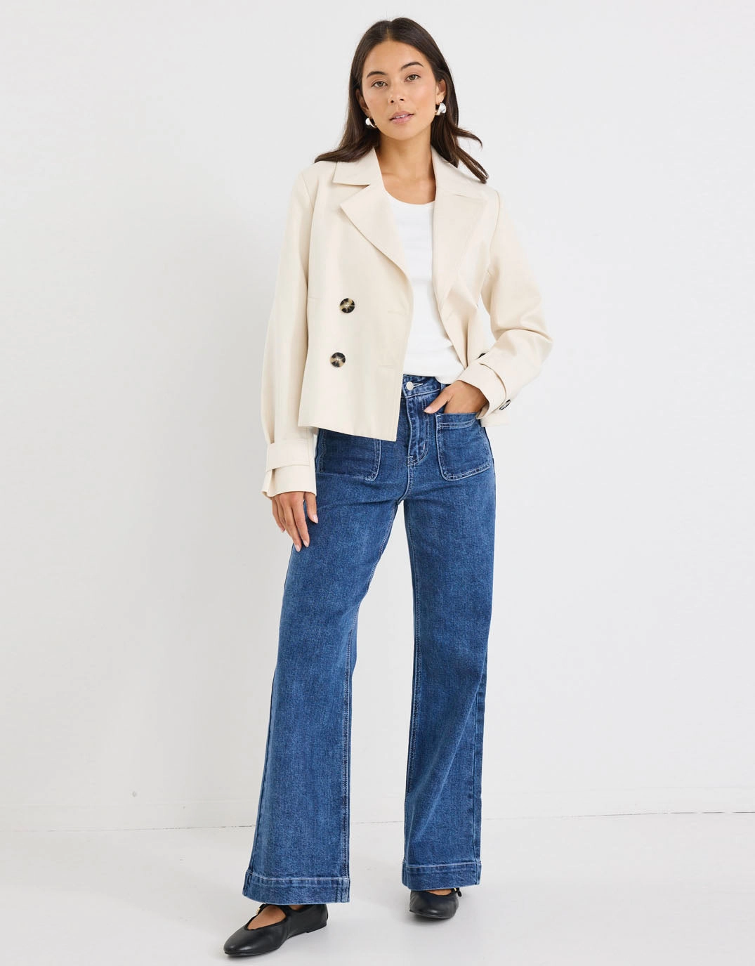 Sleek Layers Notch Lapel Pathway Cropped Trench Jacket - Pumice