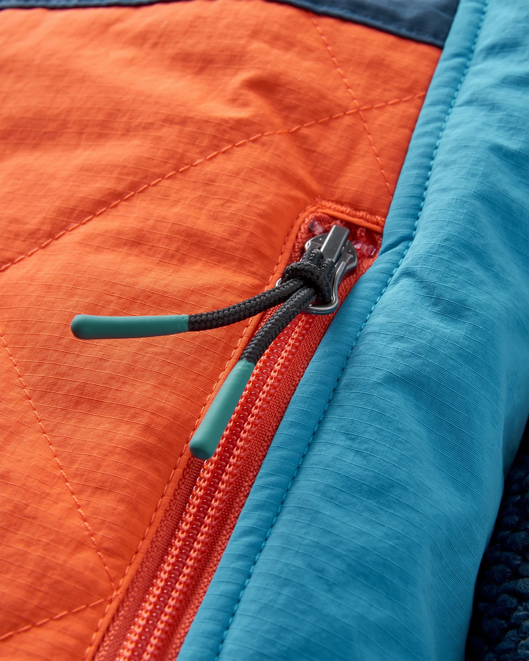 Light Protection Elasticized Waist Lara Quilted Jacket - Rich Navy/Ember Orange