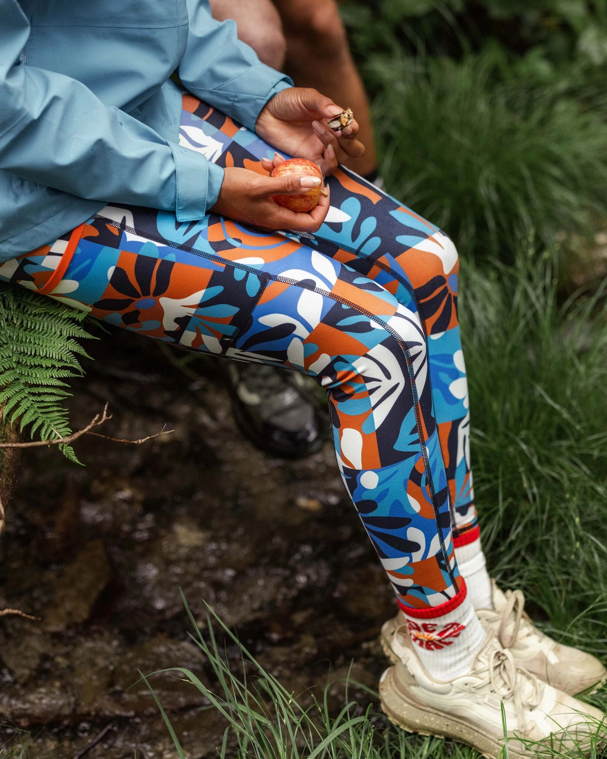Mantra Recycled Active Legging - Mountain Foliage Blue Budget Friendly Travel Outfit Winter Sports Rib Knit