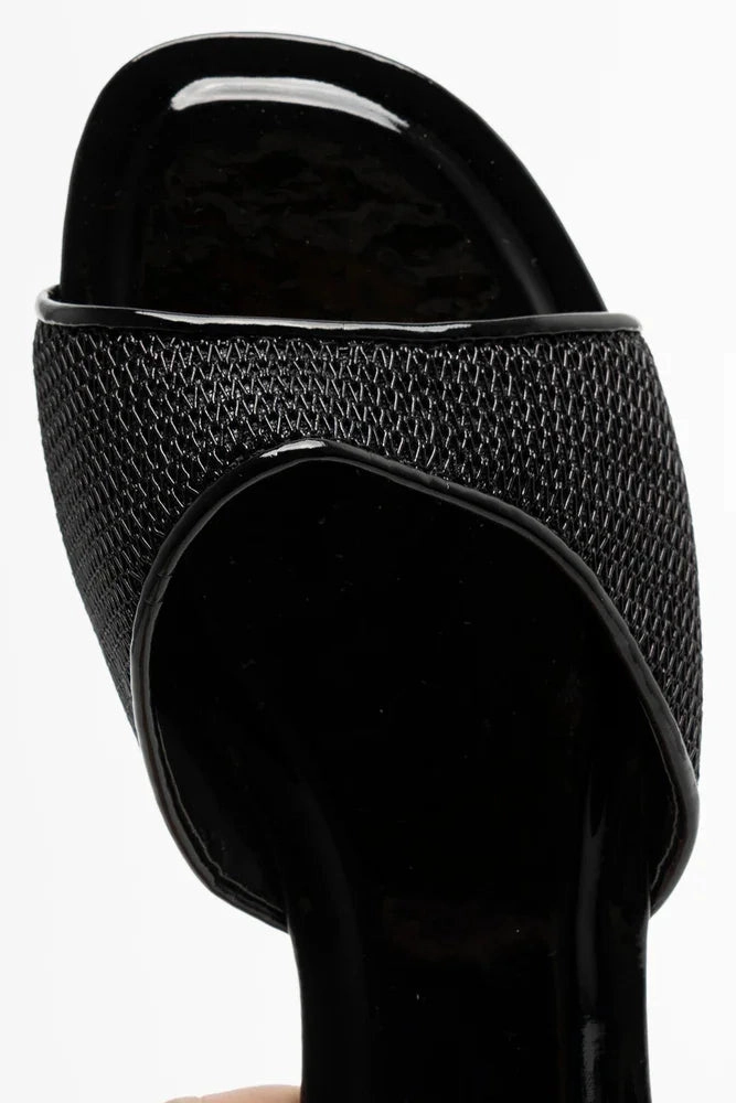 Mesh Sandal Black platform hollow design