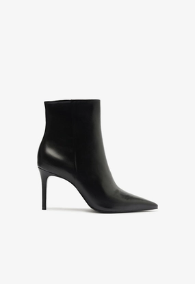 Mikki Bootie Insulated Rainy Day Commuter Flexible Construction