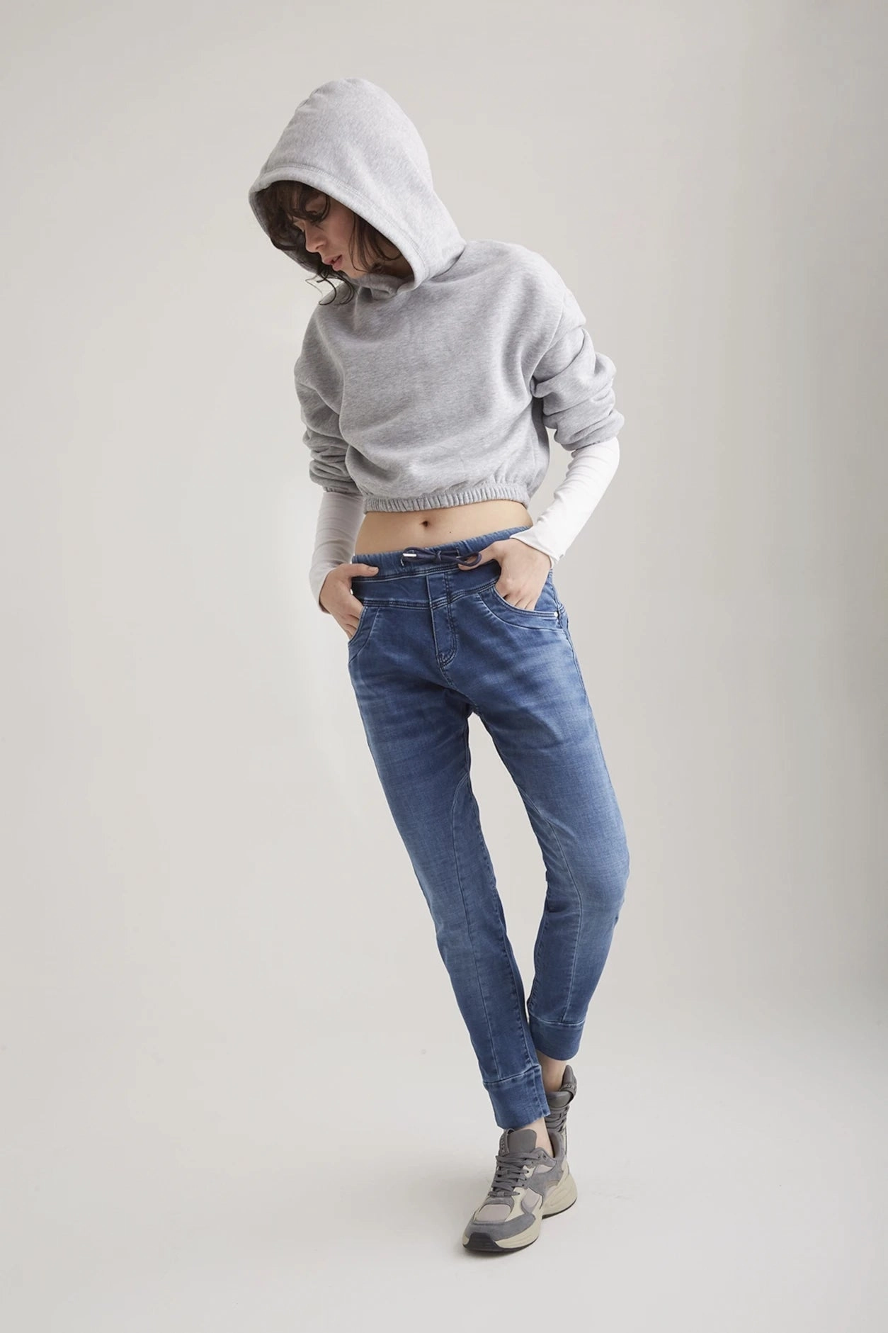 snag resistant Mila  Slim Jogger Pant - Blue Denim - 27" Inseam L01