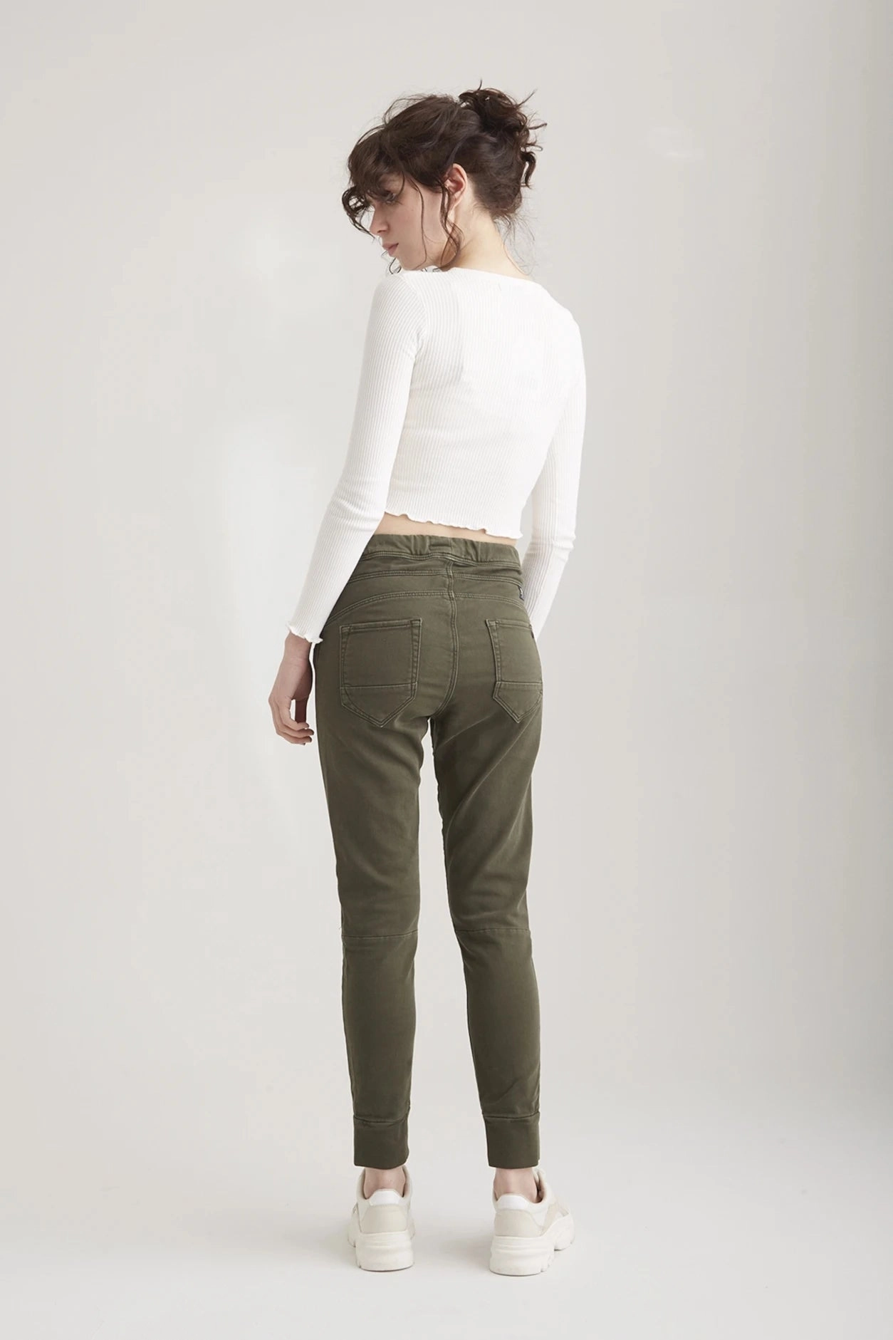 Mila Slim Jogger Pant - Khaki - 27" Inseam - L01 Hip Friendly Pockets