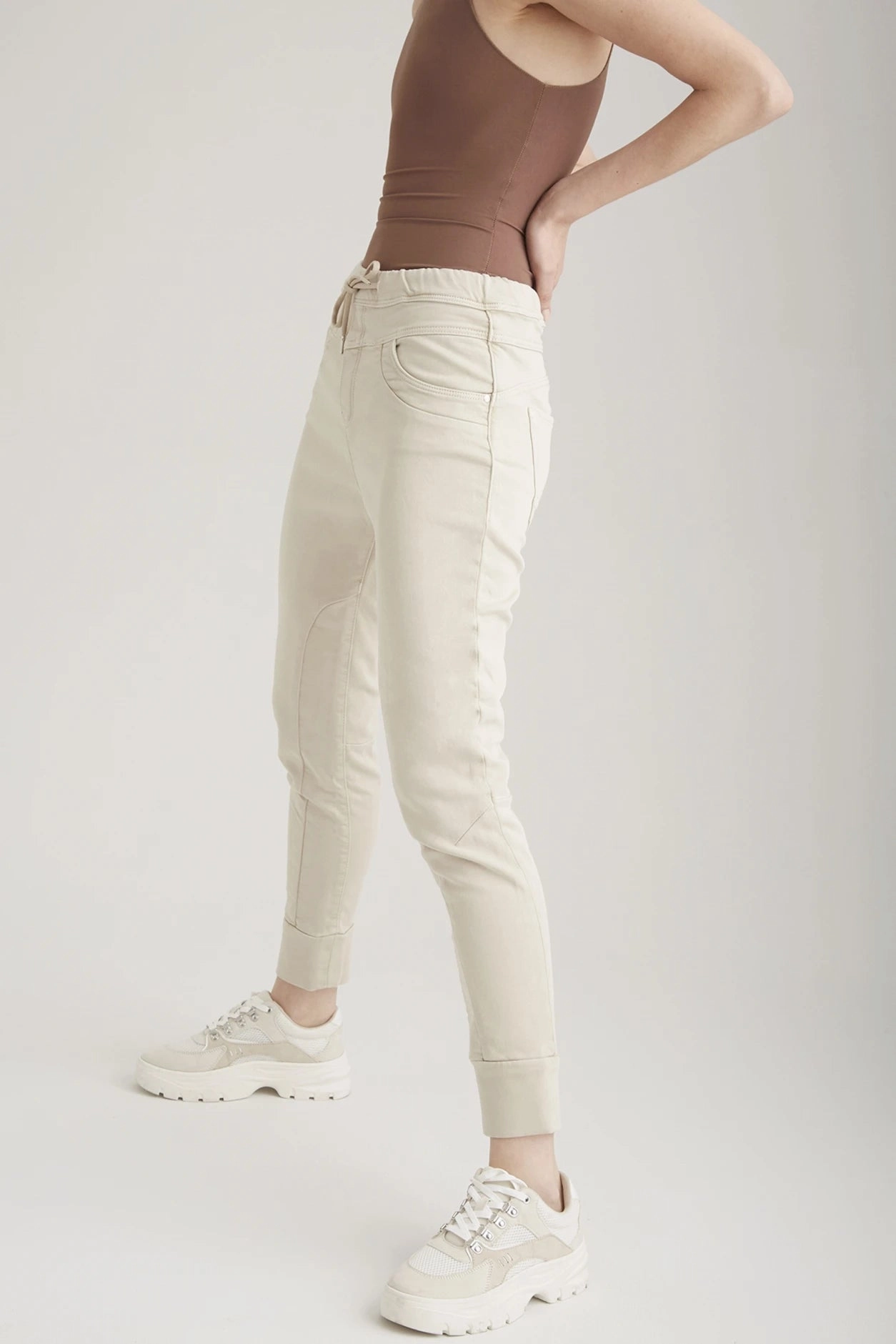 Mila  Slim Jogger Pant - Sand - Inseam 27" L01 Solid shade Layering Comfort