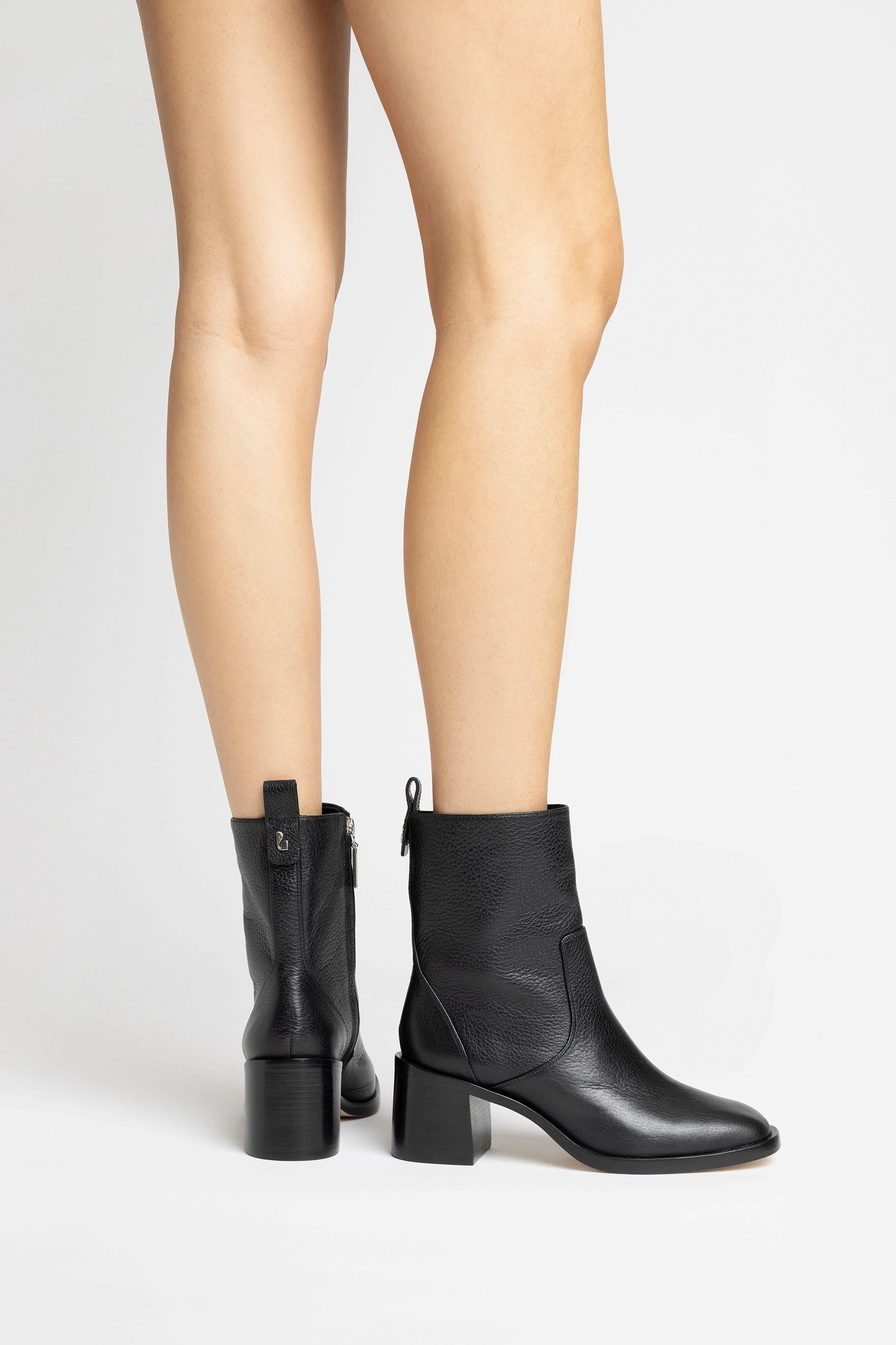 Mini Ricky Boot In Black Leather Protective Finish Snow Trekker High Traction Stylish Explorer