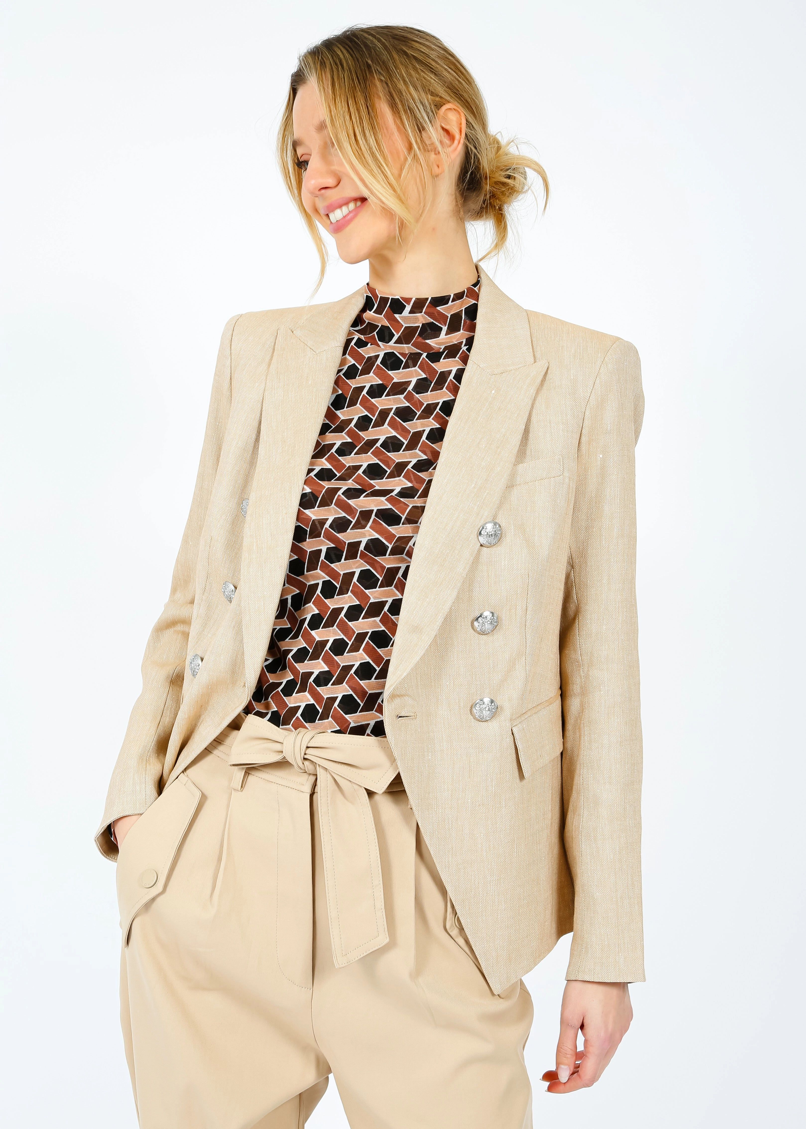 Light Shape Stretch Movement MM Occhio Trousers in Sand