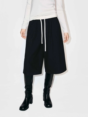 Relaxed Midi Length Shorts Beach Vibes