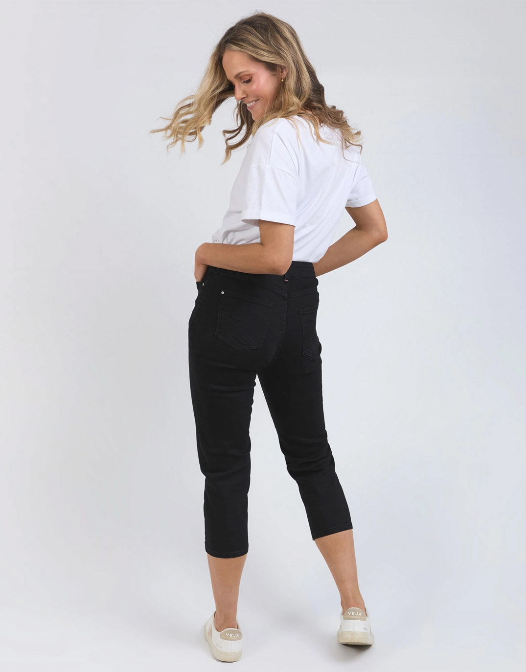 Mollie Capri Jean - Black Work Meeting Relaxed Style