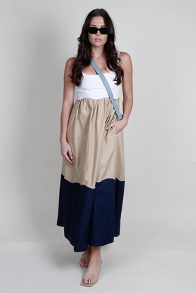 Relaxed Movement MON RENN | Formation Sundress - White Sand/Navy